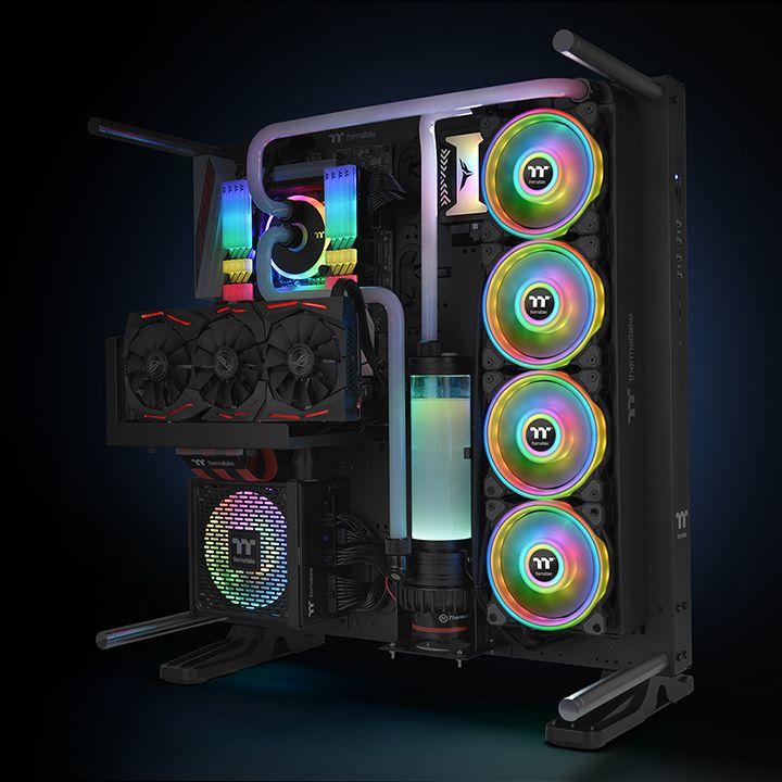 Actual product image Thermaltake Riing Quad 12 RGB (120 mm, 3 x)