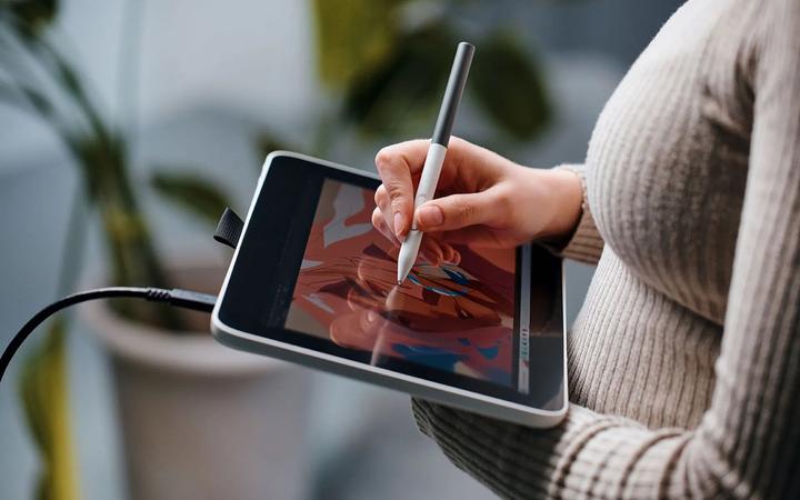 Produktbild Wacom Signature Display 13 Pen Touch (13.30", 5080 lpi)