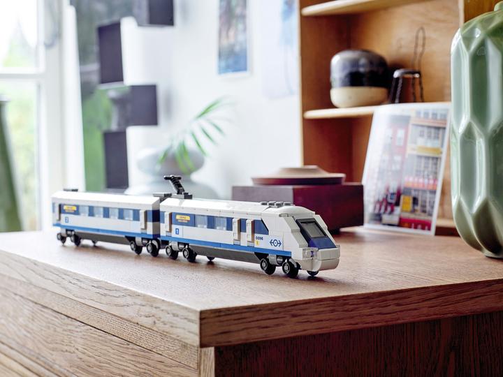 Produktbild LEGO Hochgeschwindigkeitszug (40518, LEGO Creator 3-in-1)