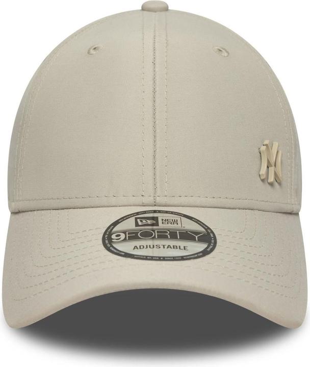 Actual product image New Era 9Forty Strap Cap - Flawless New York Yankees Beige