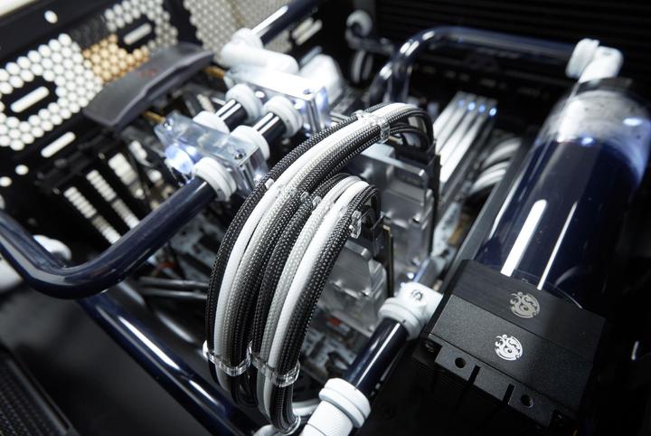 Actual product image Joule Performance Craft 3 (Intel Core i7-6700K, 32 GB, 512 GB, GeForce GTX 1070)