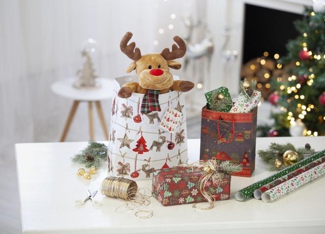 Produktbild MICA Living Geschenktasche - Weihnachten - ca. 18 x 23 x 10 cm (Geschenktüte)