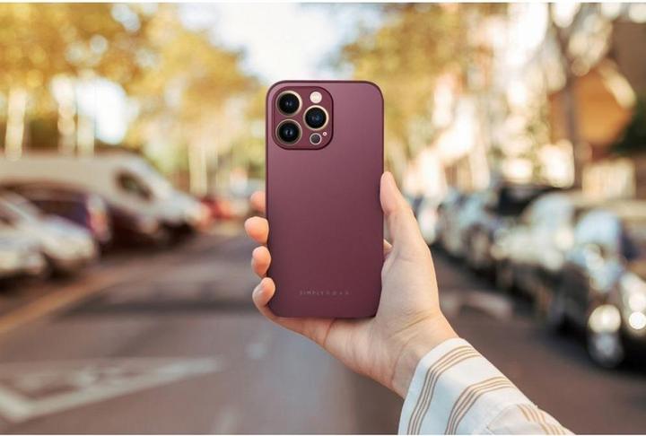 Actual product image Roar SM Matte Glass Case iPhone 14 wine red (Apple iPhone 14)