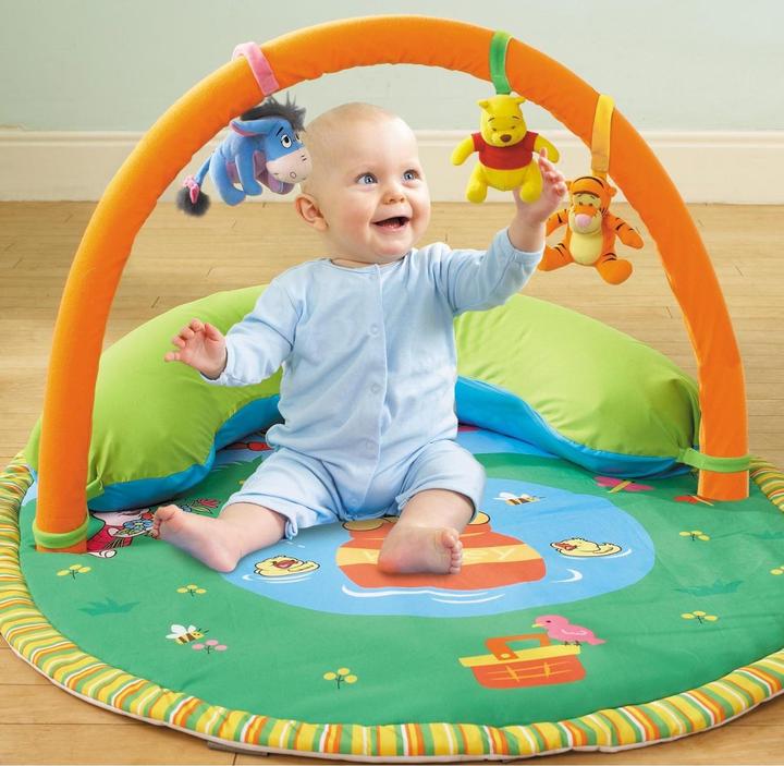 Produktbild Tomy Winnie Puuh Spielbogen-Decke