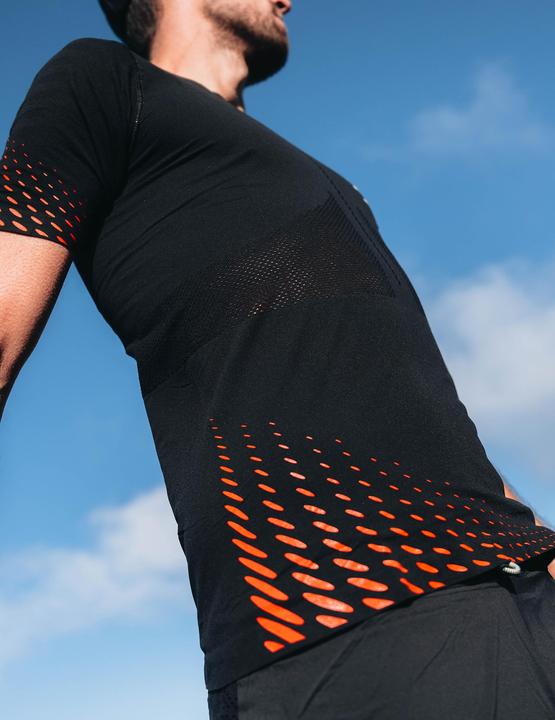 Actual product image Compressport Racing SS Tshirt M (S)