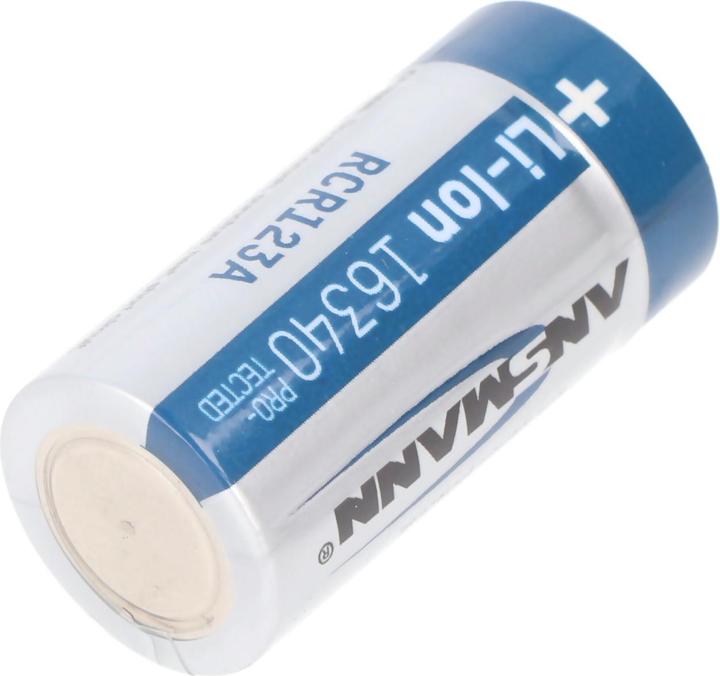 Image du produit AccuCell Chargeur rapide et 4 batteries pour Netgear Arlo caméra de surveillance HD sans fil VMC3030, VMK3200 (4 pcs, 760 mAh, Piles rechargeables + chargeur)