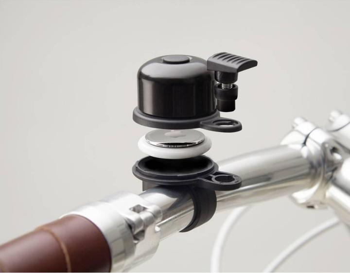 Actual product image Hama AirBell AirTag holder