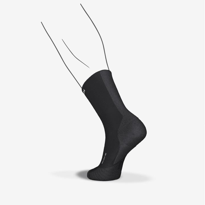 Image du produit Kiprun Chaussettes de running run900 fines mi-mollet noires (37, 38)
