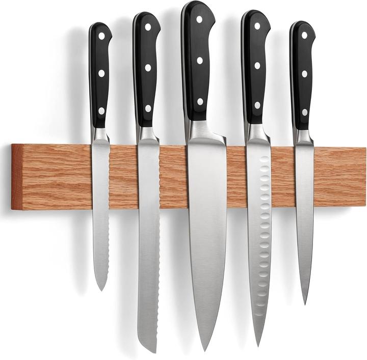 Magnetic bar