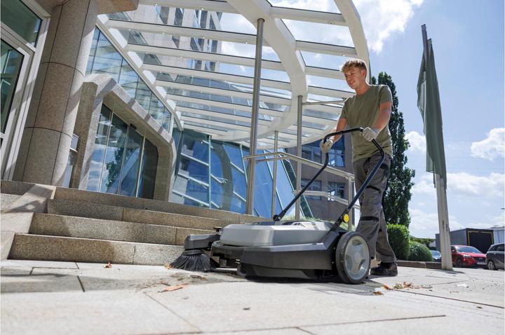 Actual product image Kärcher Professional KM 70/20 C