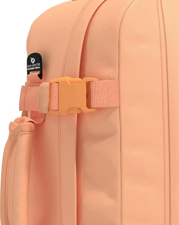 Actual product image Cabin zero Travel Daypack 39 cm Laptopfach (28 l)