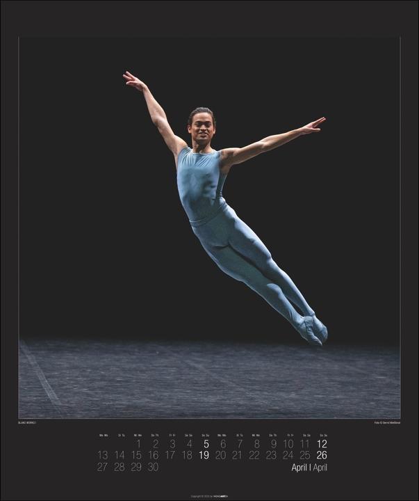 Actual product image Stuttgarter Ballett Kalender 2026 (46 x 55 cm, Hardcover, German, English)
