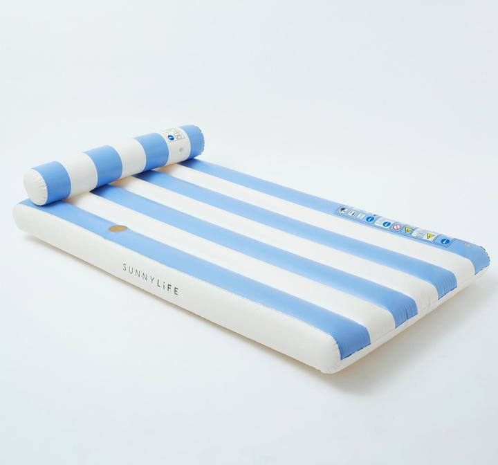 Actual product image Sunnylife Luftmatratze Luxe Blue Stripe