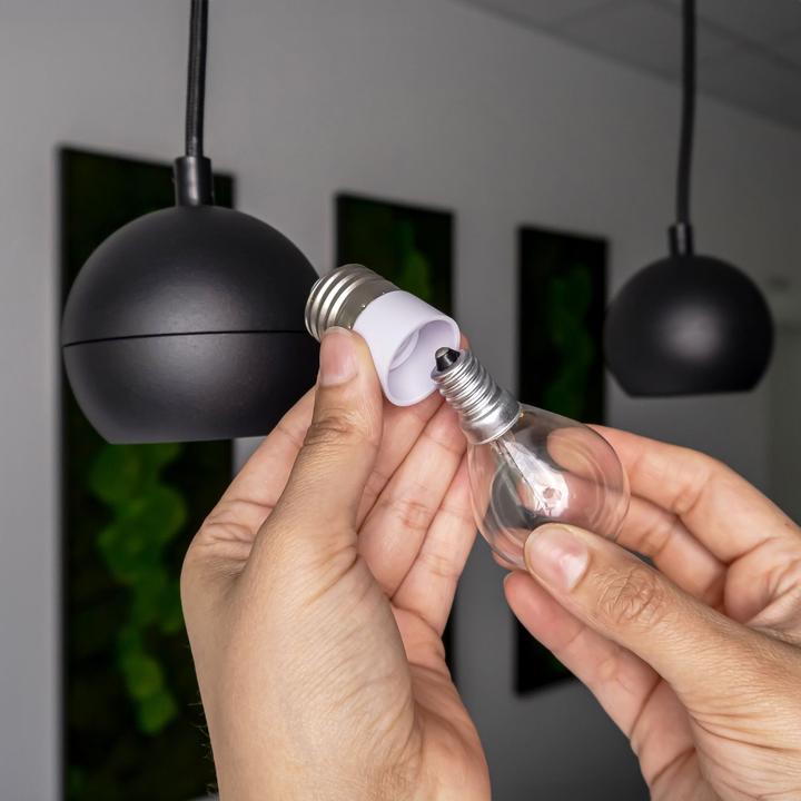 Image du produit Intirilife Adaptateur de culot d'ampoule E27 vers E14