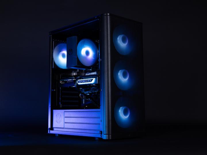 Actual product image Joule Performance Gaming PC RTX5070TI R7 32GB 2TB L1135106 (AMD Ryzen 7 9700X, 32 GB, 2000 GB, GeForce RTX 5070 Ti)