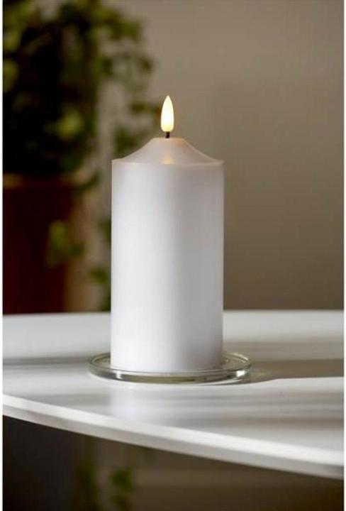 Actual product image Star Trading LED candle Pillar flame 7.5 cm x 17 cm, White (1 x)