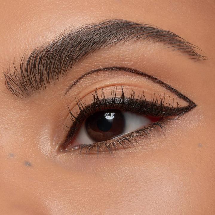 Produktbild essence Eyeliner Pen extra long-lasting Blackest Black (Schwarz)