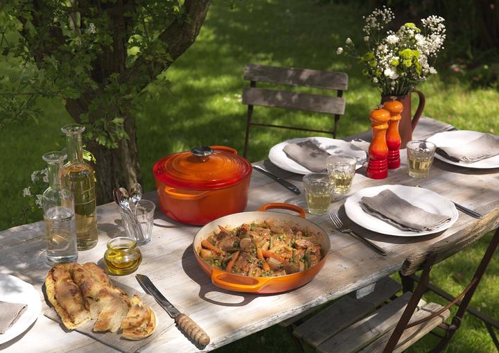Actual product image Le Creuset Signature (22 cm, Casserole + Stewpot, Cast iron)