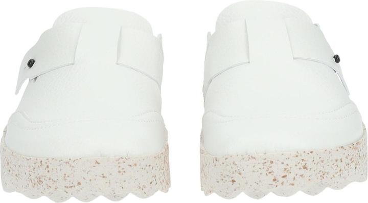Actual product image Asportuguesas With this comfortable and modern mule made from high-quality leather, we present a (38)