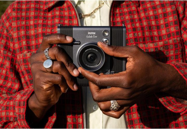 Image du produit Fujifilm Instax Wide Evo Black
