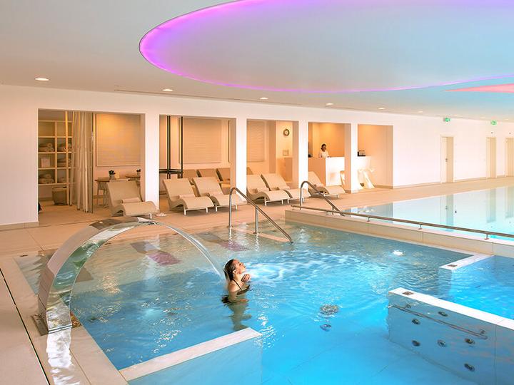 Produktbild Smartbox Zu zweit im 5* Superior The View Lugano: 50 Min. Aroma Bliss Massage und Spa Zugang (2 Pers.)