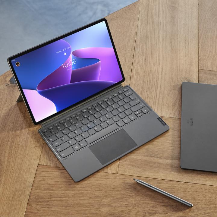 Produktbild Lenovo Tab P12 Pro inkl. CH-Tastatur und Precision Pen 3 (5G, 12.60", 256 GB, Storm Grey)