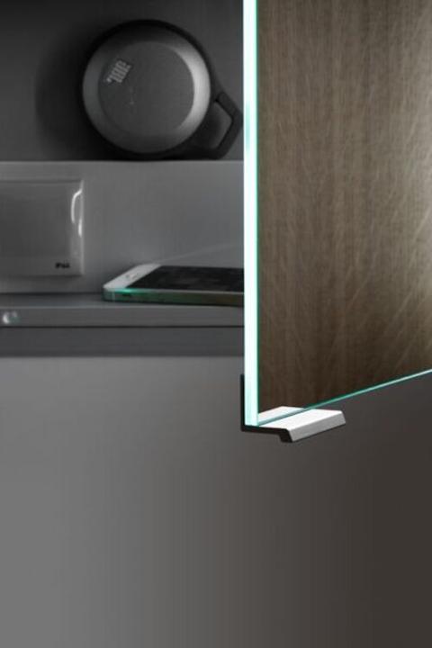 Produktbild Laufen Frame 25 Spiegelschrank, Beleuchtung senkrecht, Ambiente Licht, 750x600, Anschlag rechts