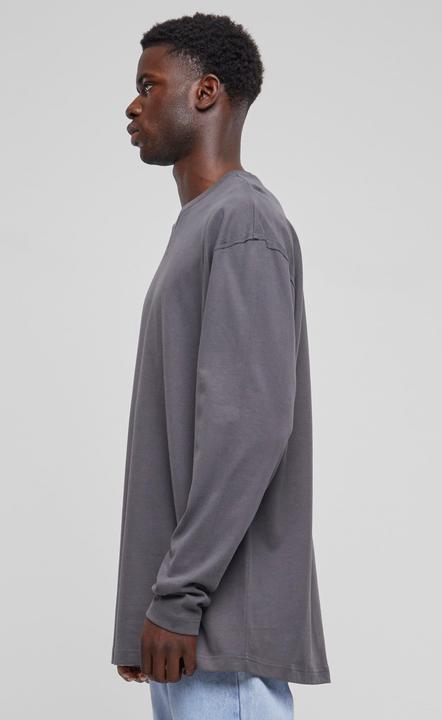 Actual product image Urban Classics Oversized open edge longsleeve - 126823 (S)