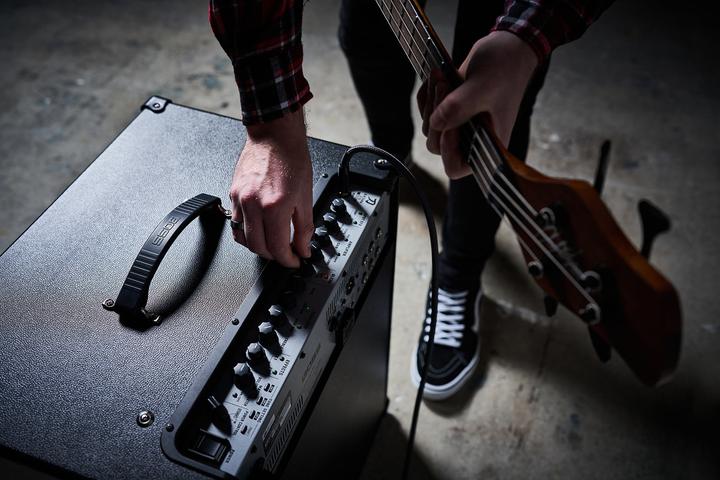 Produktbild BOSS (Electronics) KTN-210B Bassverstärker (Bass, 160 W)