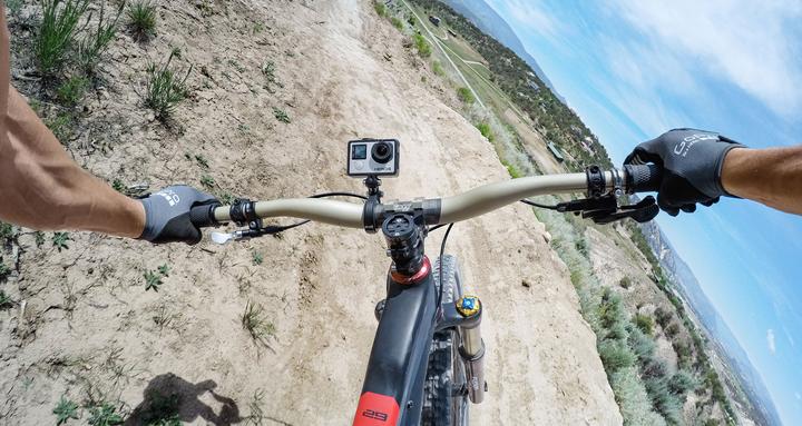 Immagine prodotto GoPro Pro Handlebar/Seatpost/Pole Mount (Universale, Eroe 7, Azione Osmo)