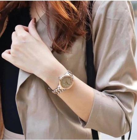 Actual product image Burberry The Classic (Analogue wristwatch, 32 mm)