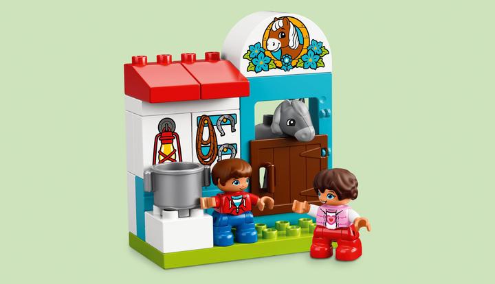 Actual product image LEGO DUPLO horse stable (10868)