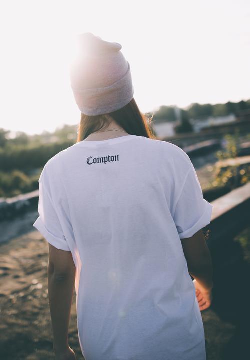 Actual product image Mister Tee Compton Tee (S)