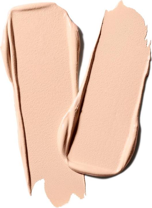 Actual product image MAC Cosmetics Studio Finish Concealer (NC15)