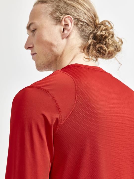 Actual product image Craft ADV Essence LS Tee M (3XL)
