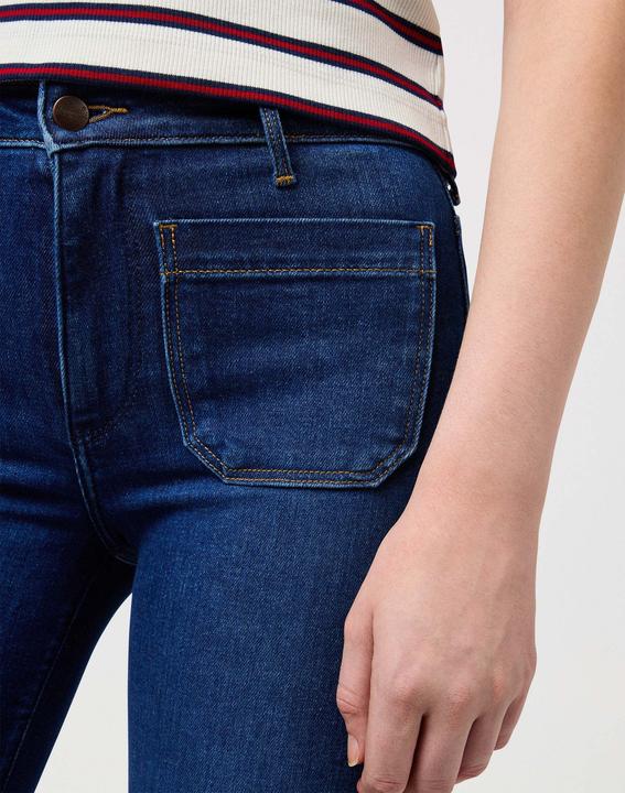 Actual product image Wrangler Jeans Flare (33)
