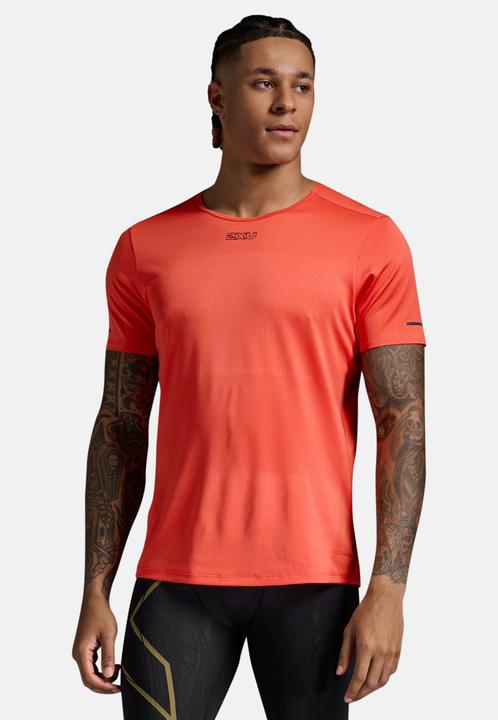 Actual product image 2XU Light Speed Tech Tee (L)