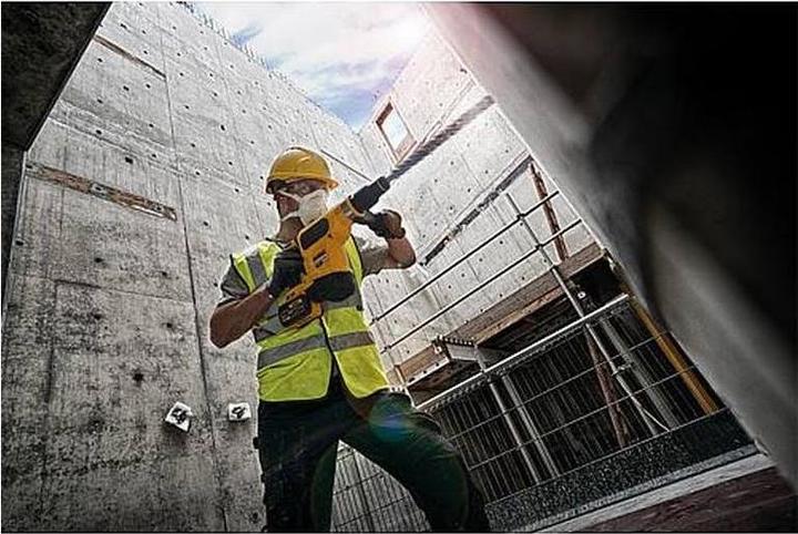 Actual product image DeWalt DCH 481 N (Rechargeable battery operated)