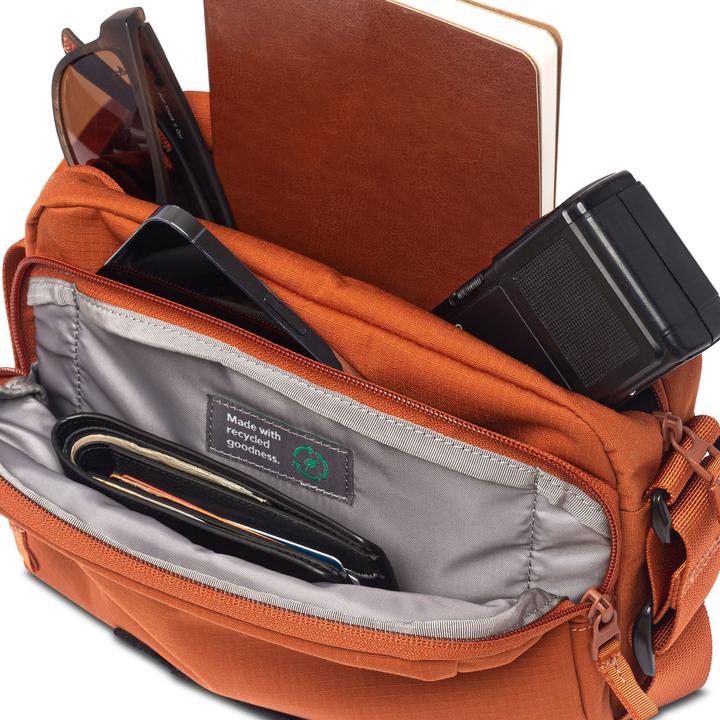 Actual product image Timbuk2 Commuter Umhängetasche 23 cm