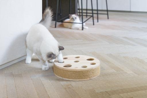 Productafbeelding Designed by Lotte Raya kattenspeeltje (Speelgoed met kattenkruid)