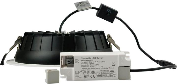 Actual product image Isoled LED downlight reflector 9W, 60°, 150lm/W, UGR<19, Colorswitch 3000/4000/6000K, dimmable (150 lm)