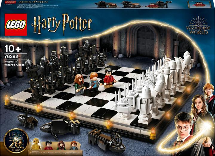 Actual product image LEGO Hogwarts Wizard Chess (76392, LEGO Harry Potter, LEGO Rare Sets)