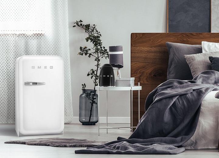 Image du produit Smeg Style rétro FAB10RWH5 (122 l)