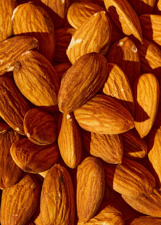 Produktbild KoRo Mandelkerne mit Haut (1000 g)