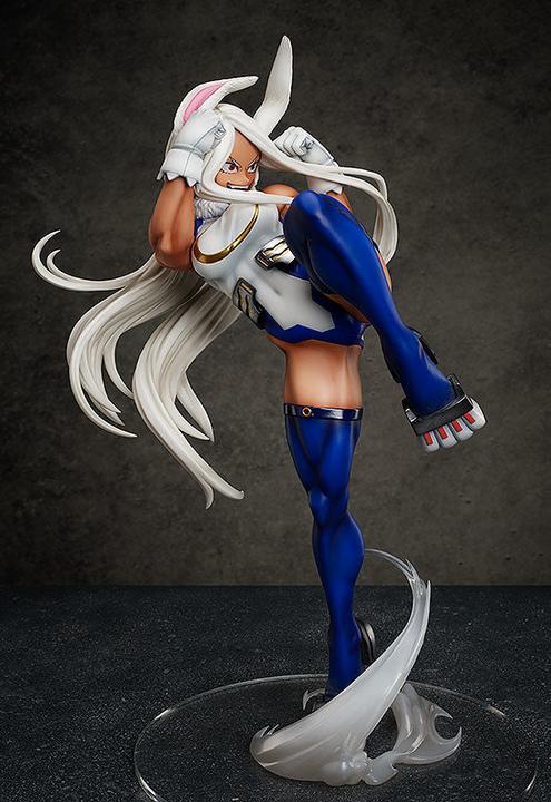 Actual product image Tomy My Hero Academia statuette PVC 1/4 Mirko 45 cm