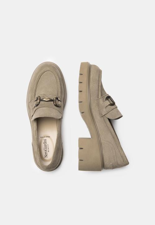 Actual product image Nero Giardini Pumps (40)