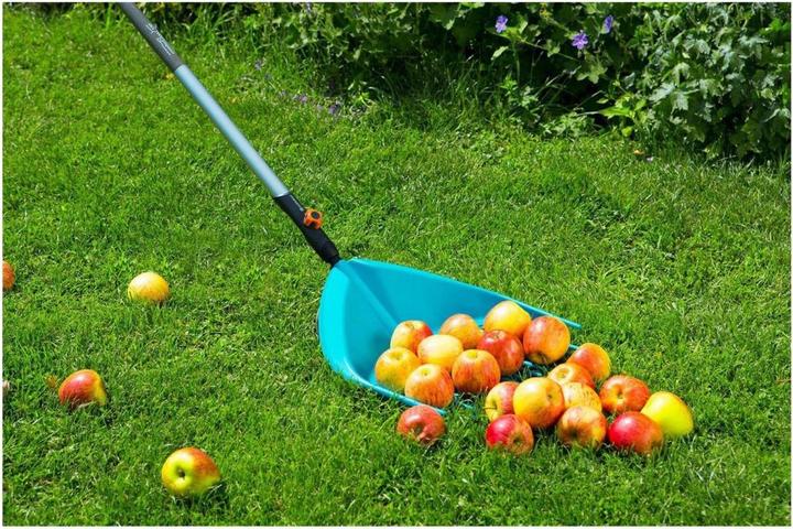 Actual product image Gardena Combisystem bucket rakes