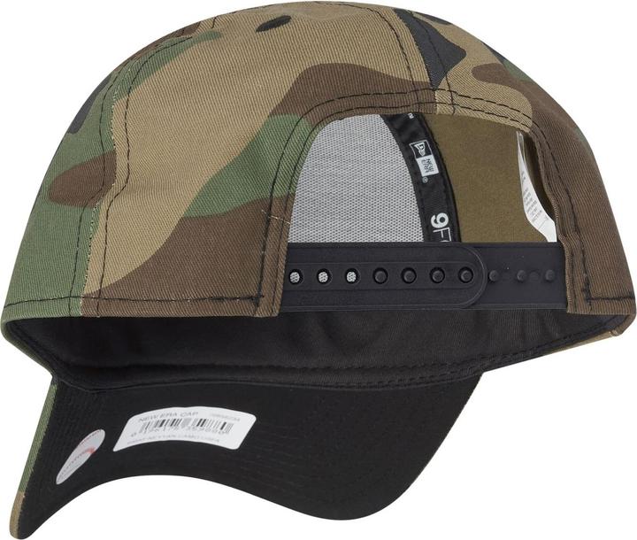 Actual product image New Era 9Forty Snapback Trucker Cap - New York Yankees camo