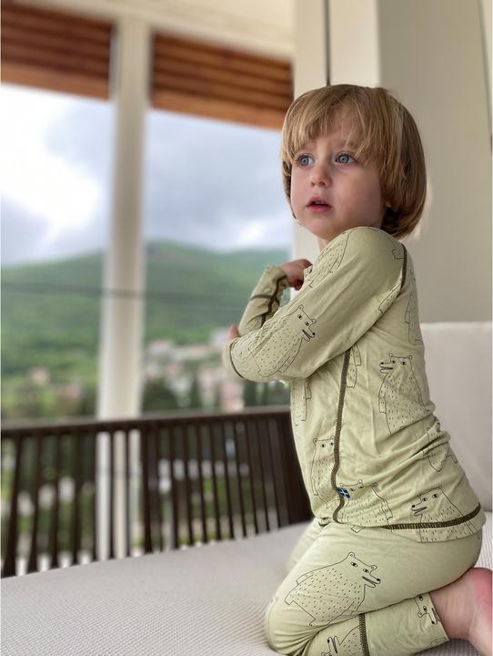Actual product image Isbjörn Kid's Polarbear Set Baselayer (110)