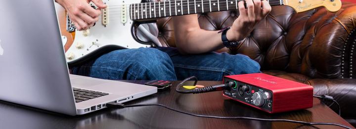 Actual product image Focusrite Scarlett 2i2 Studio Set 2nd Gen (USB)